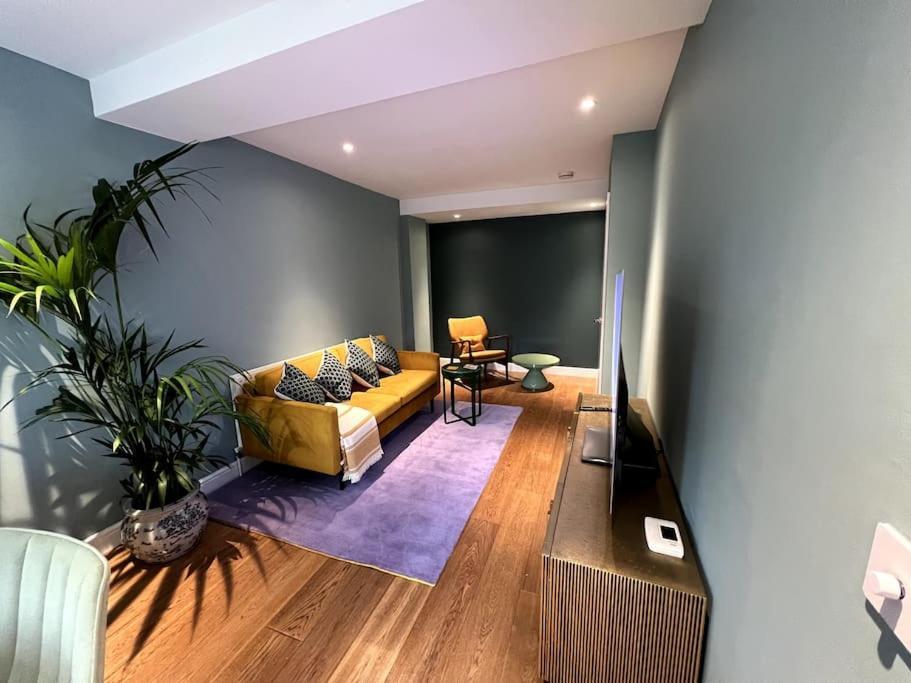 Апартаменти Modern 1Br In Brixton - Just Renovated! Лондон Екстер'єр фото